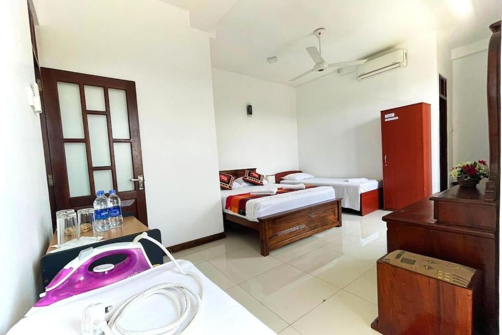 Saru Holiday Apartment - Upto 6 Guests Канди Екстериор снимка